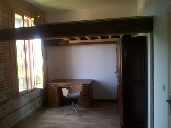 LocatiON STUDIO PERPIGNAN près gare TGV 