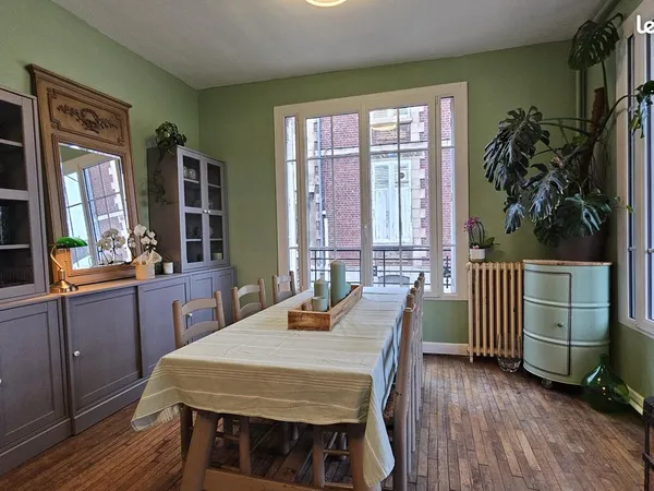 NOYON, Centre-ville, maison de caractère de 105 m2, 3 chambres avec garage, terrasse et jardin 