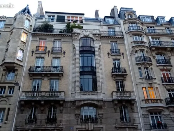 À vendre - Chambre de service - Paris 17e quartier Monceau 