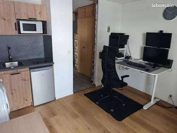Studio avec coin chambre de 24m2 
