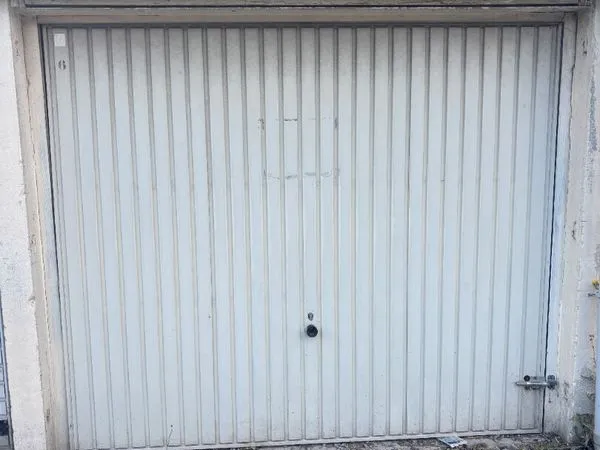 Parking/box 14 m² HELLEMMES-LILLE 