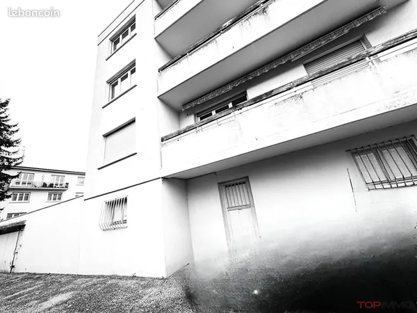 Parking/box COLMAR 