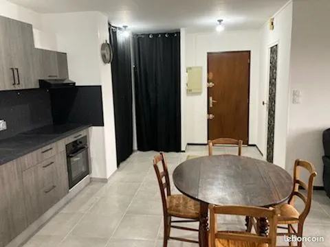BEL APPARTEMENT T3 Quartier calme DOMAIRON 