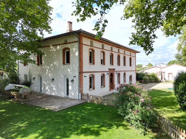 Maison individuelle 15 pièces 542 m² 