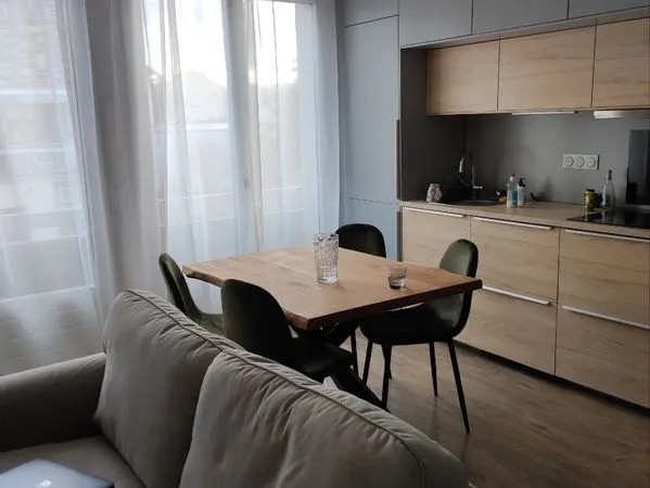 Appartement 1 Chambre - Balcon et Parking 