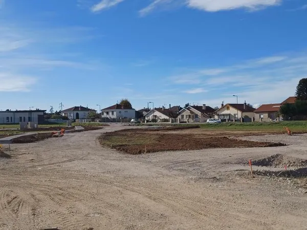 Terrain 580 m² Chatuzange Le Goubet 