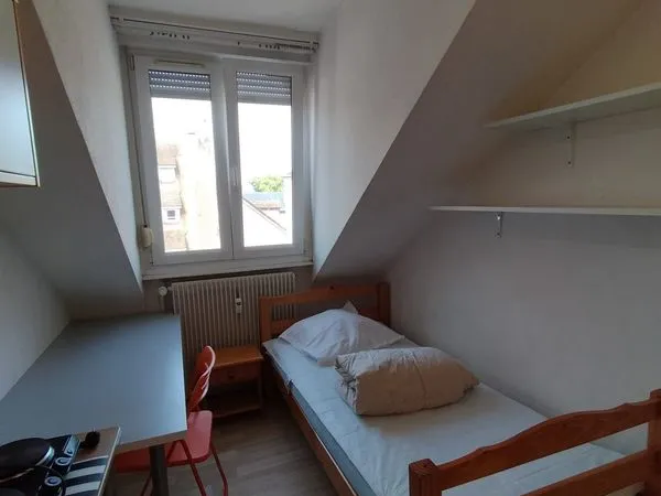 Appartement 1 pièce 10 m² 