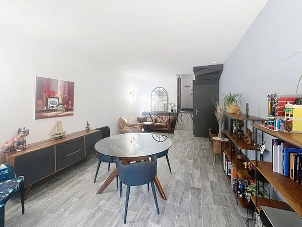 Triplex 5 pièces 75 m² 