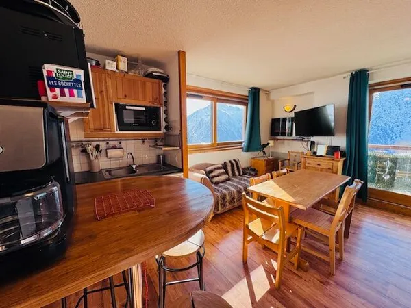 Superbe T2 lumineux avec balcon d'angle et vue exceptionnelle. 
