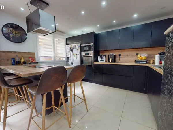Appartement 4 pièces 76 m² 