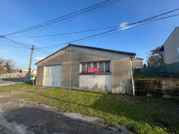 Entrepôt 167 m² 