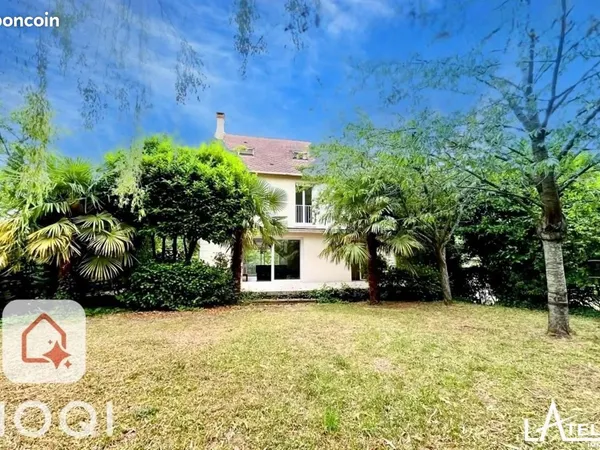 Maison 10 pièces 210 m² 