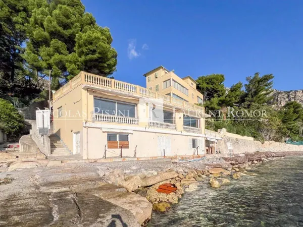 Appartement 4 pièces 170 m² 
