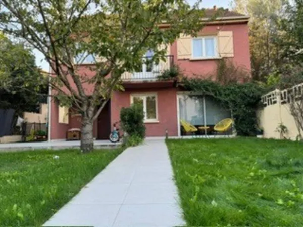 Maison 5 pièces 150 m² 