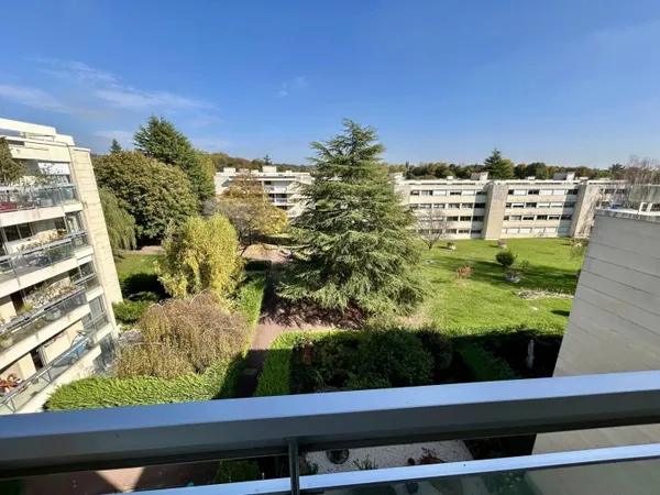 Appartement 3 pièces 82 m² 