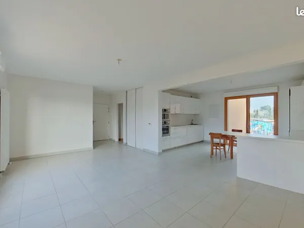 Appartement 4 pièces 99 m² 