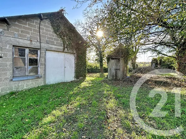 Terrain 900 m² 
