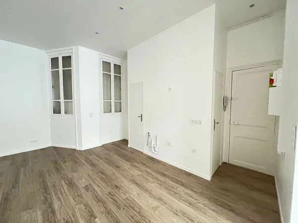 Bureaux - Boutique - refait à neuf - 5 rue Souchal, Clichy 