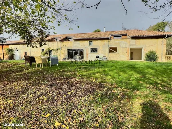 Maison 5 pièces 320 m² 