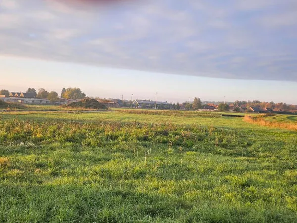 Terrain 91600 m² 