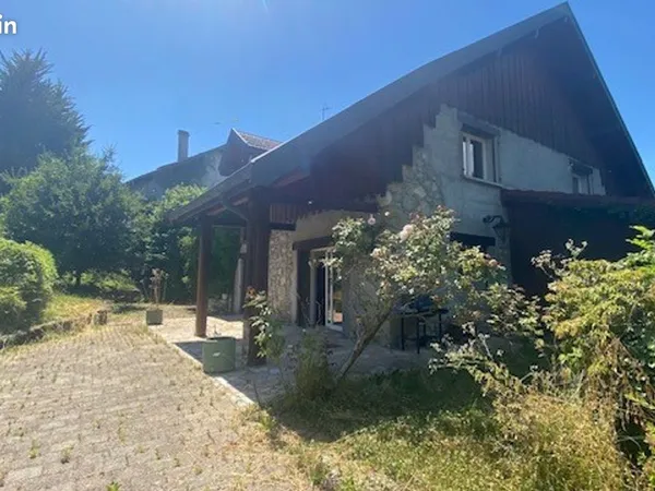 Ferme 8 pièces 238 m² 