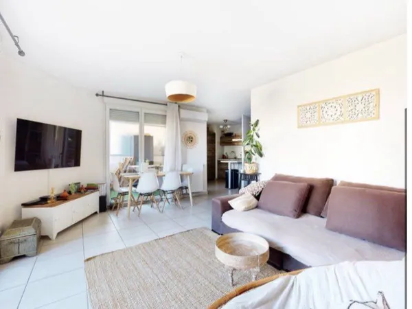 T3 lumineux meublé - 2 chambres - Double box - Calme - Longchamp / 4e 