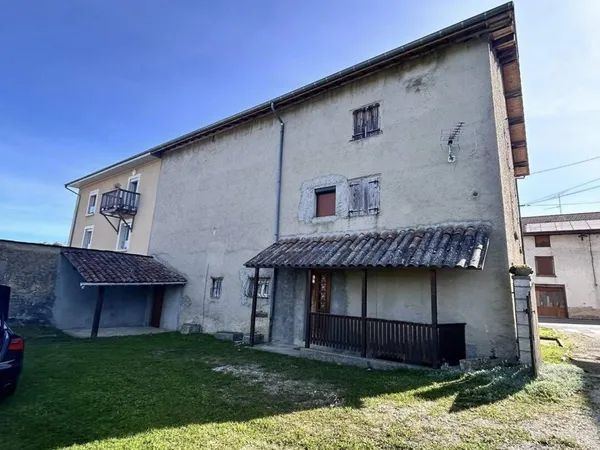 Maison 6 pièces 141 m² 