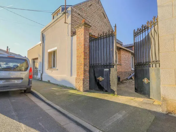 Maison de ville 12 pièces 220 m² 