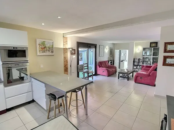 Maison de plain-pied 4 pièces 108 m² 
