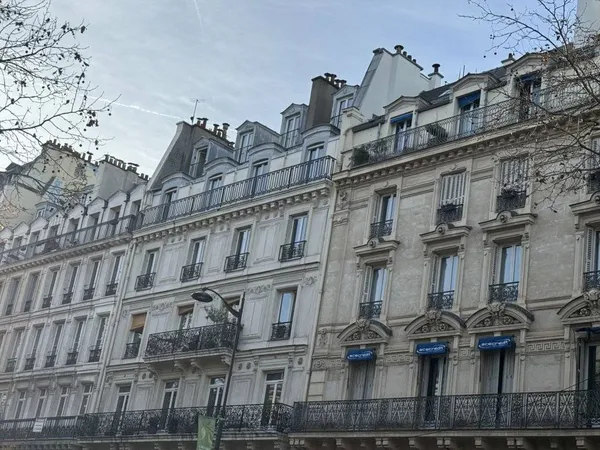 Loue T2 - 56.89m² - Paris 2Eme Arrondissement 