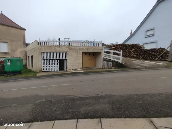 Parking/Garage/Box 130 m² 