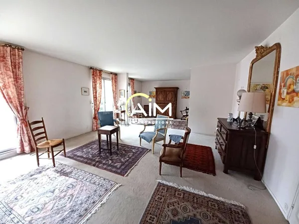 Appartement 5 pièces 145 m² 