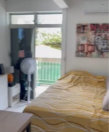 Loue studio meublé 