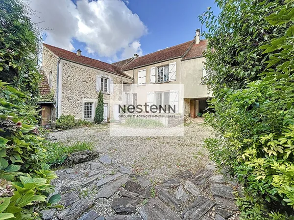 Maison 12 pièces 242 m² 