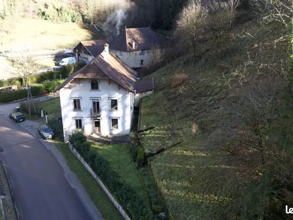 Maison 6 pièces 314 m² 