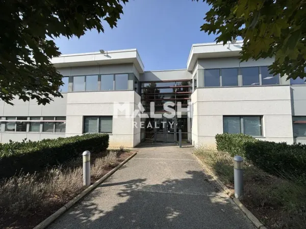 BUREAUX - A VENDRE - LIMONEST - 434 m² - Stationnements nombreux 
