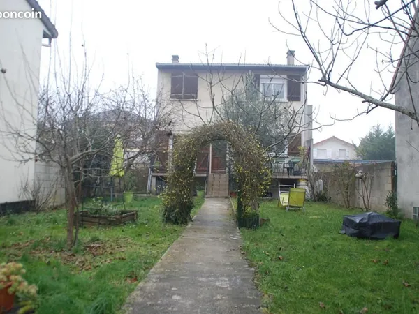 Maison 5 pièces 140 m² 