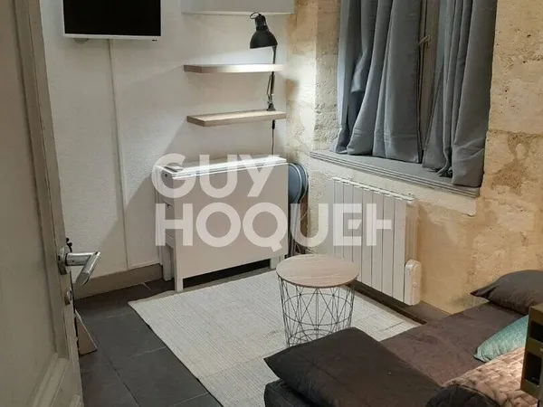 Studio 1 pièce 11 m² 