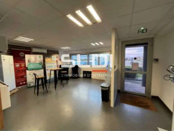 Location Local d'activités Decines Charpieu 69150 