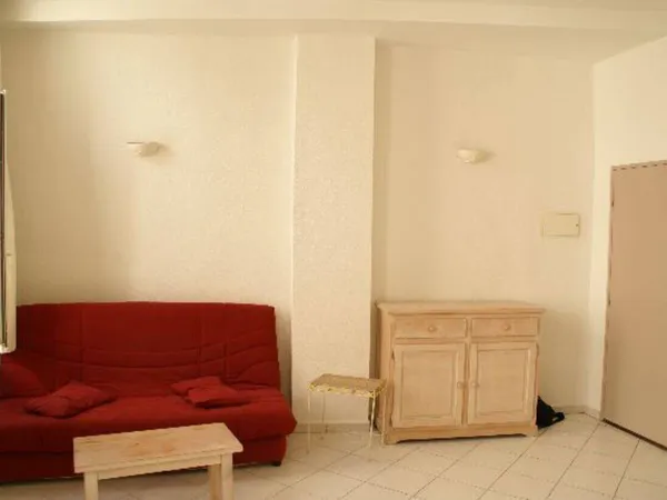 Studio 1 pièce 21 m² 