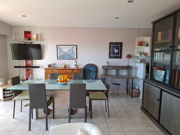 Appartement 1 pièce 54 m² 