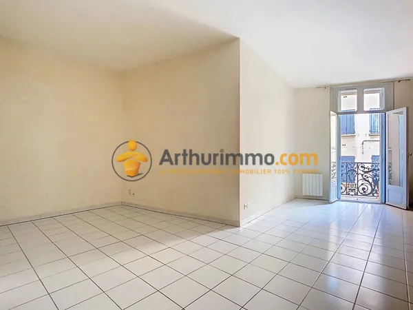 T2 - PETIT EXTERIEUR - QUARTIER ST JEAN 