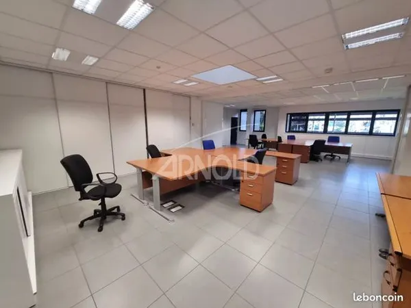 Bureau 355 m² 