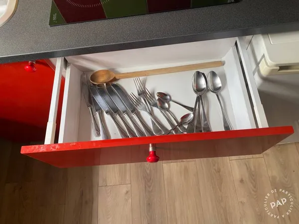 Studio 1 pièce 9 m² 