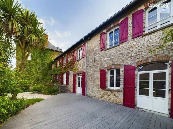 Maison 7 pièces 197 m² 