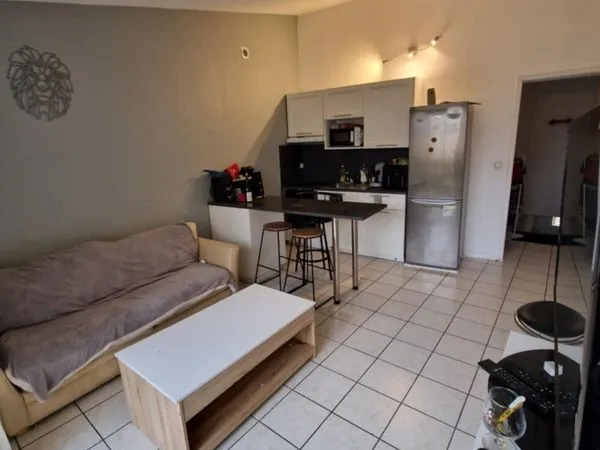 T2 45 m² avec terrasse - Centre-ville de Poussan 