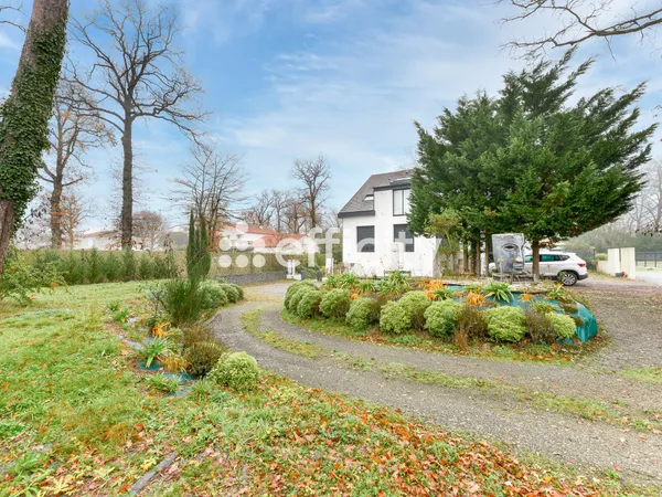 Immeuble 20 pièces 480 m² 