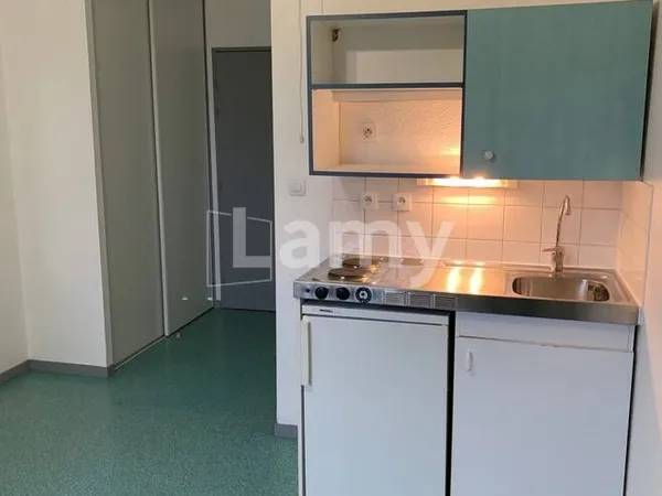 Appartement 1 pièce 17 m² 