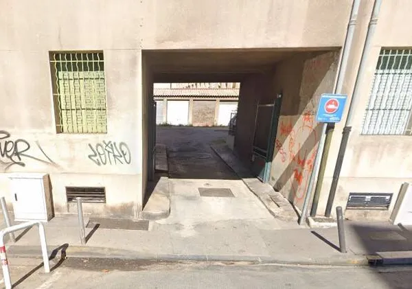 Parking 12 m² 