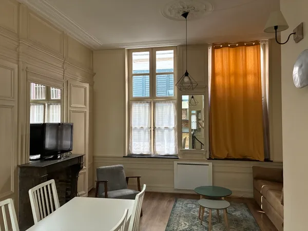 Loue appartement meublé 